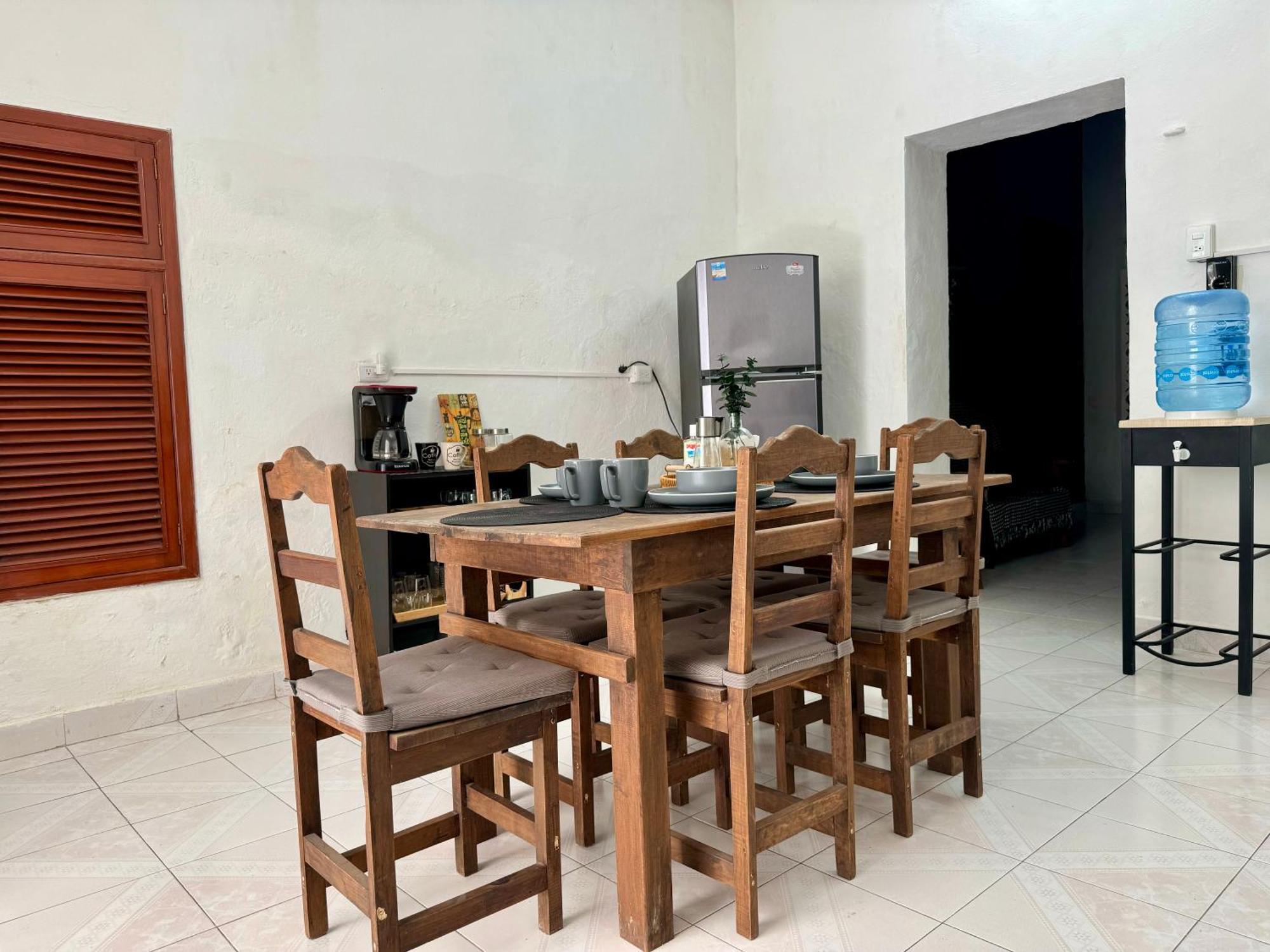 Casita Azul Colonial En El Centro De Merida. Εξωτερικό φωτογραφία